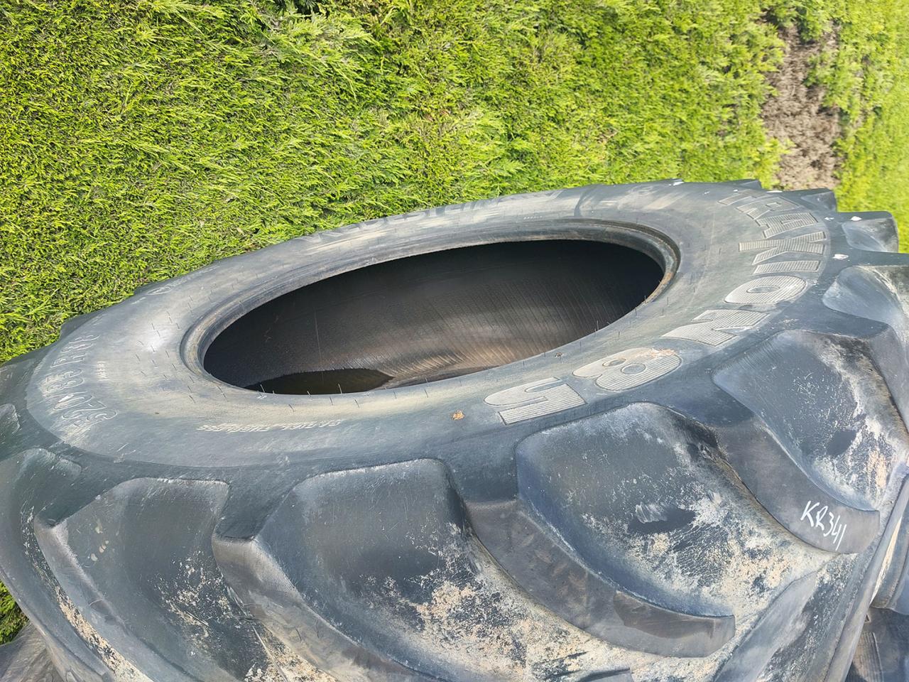 Michelin Traxion 85 520/85R38