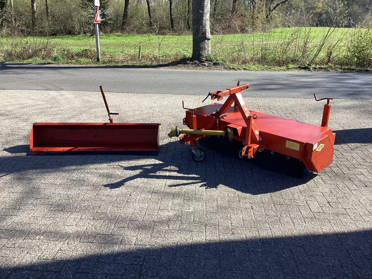 Hekamp veegmachine 1.6 m