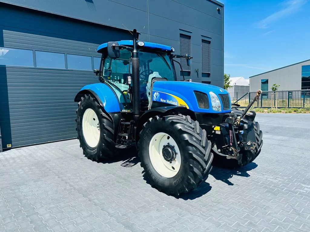 New Holland T6070