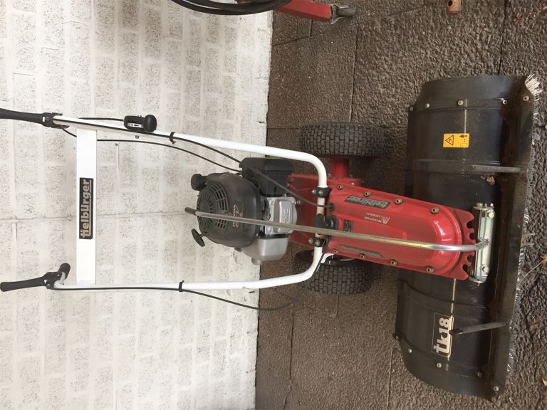 Tielburger Veegmachine TK18