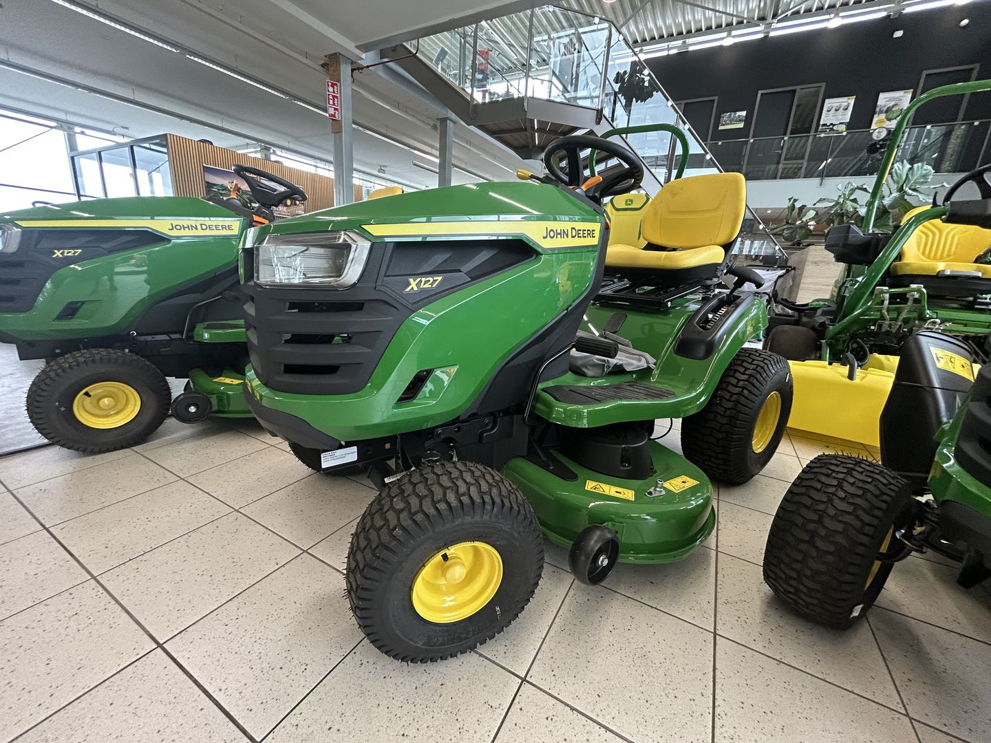 JOHN DEERE X127 ZITMAAIER (HIL) #692665